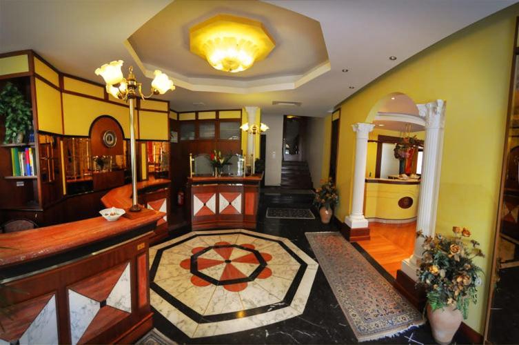 Hotel Regent - In Pieno Centro San Benedetto del Tronto Eksteriør bilde
