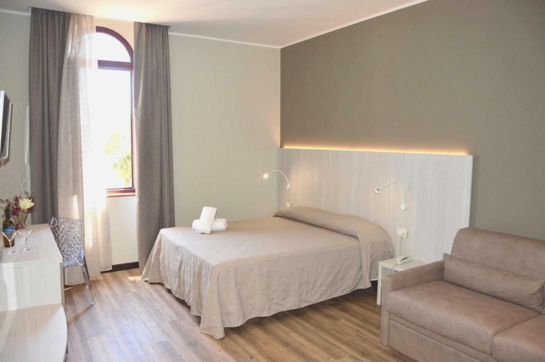 Hotel Regent - In Pieno Centro San Benedetto del Tronto Eksteriør bilde