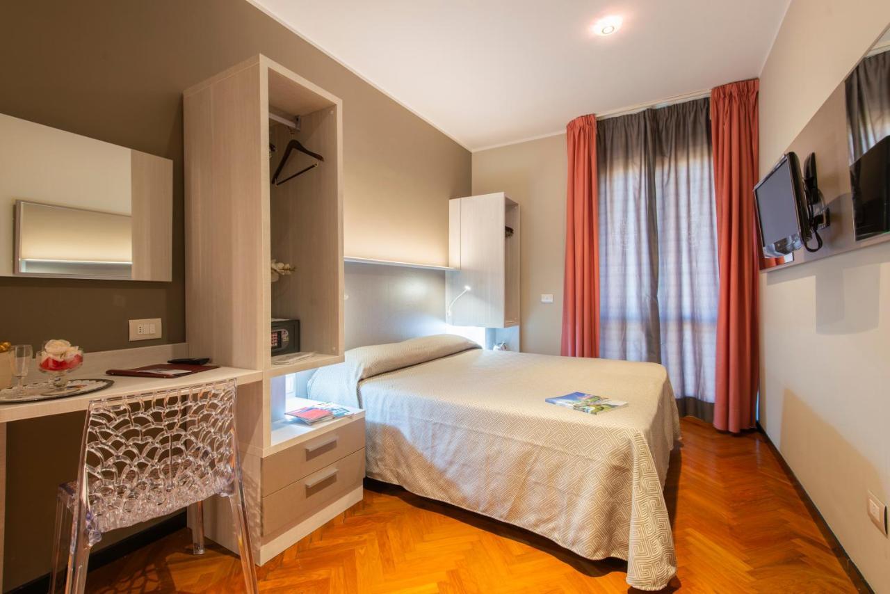 Hotel Regent - In Pieno Centro San Benedetto del Tronto Eksteriør bilde