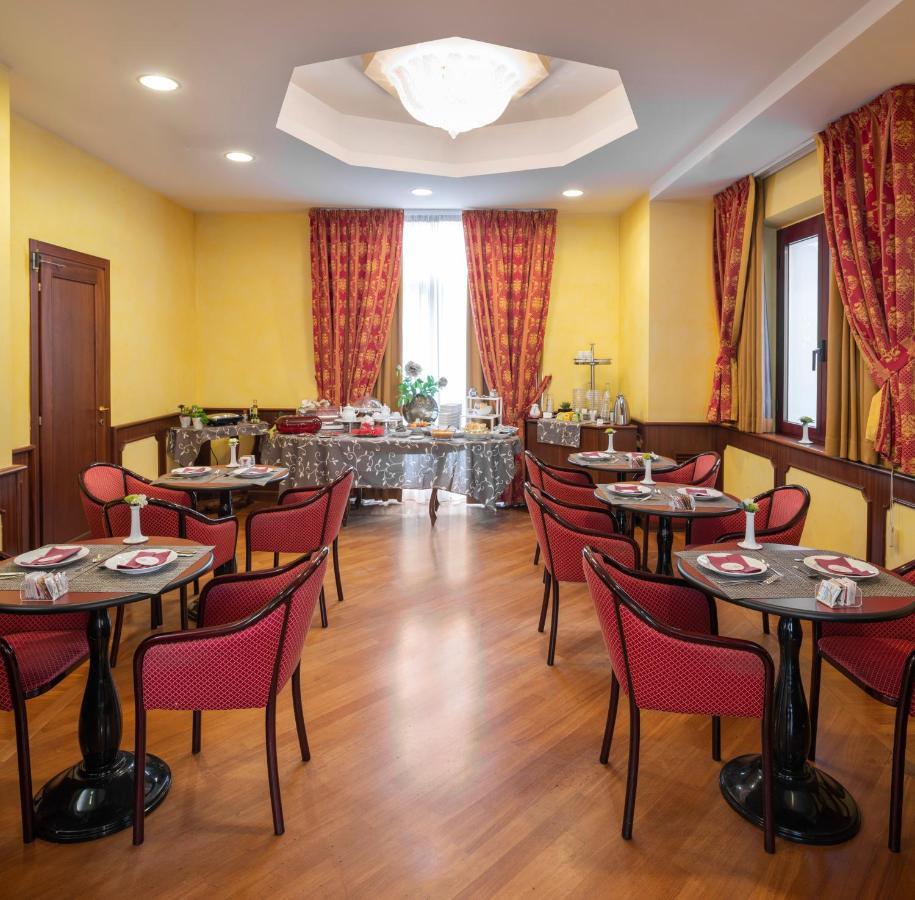 Hotel Regent - In Pieno Centro San Benedetto del Tronto Eksteriør bilde